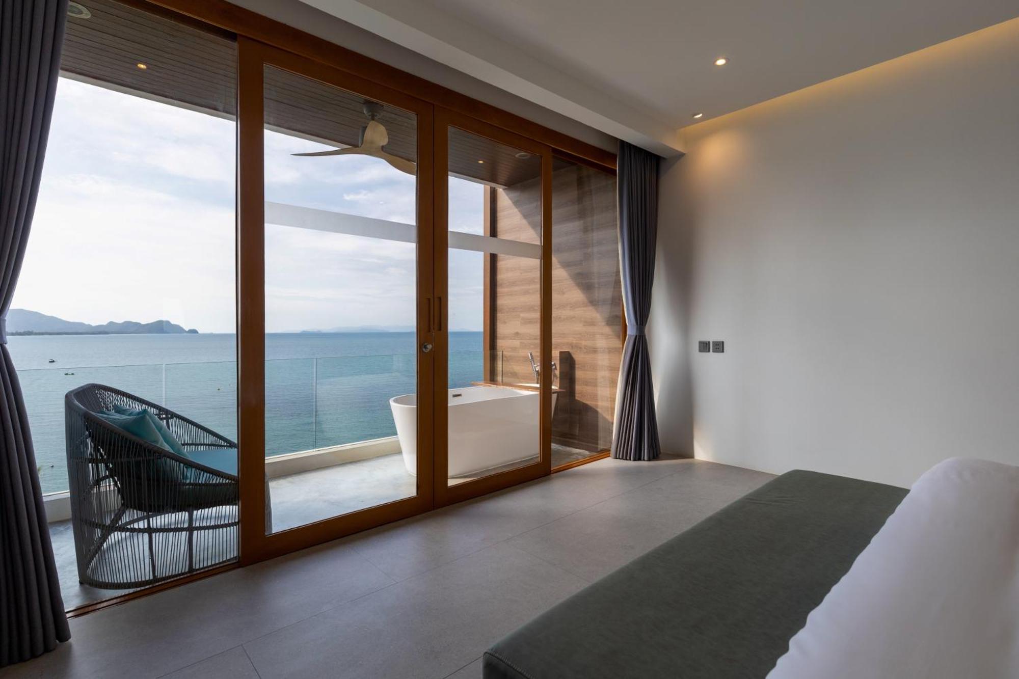 X-Sea Khanom Harbor Bay Resort Exterior photo