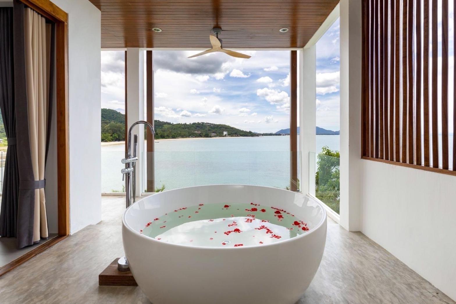 X-Sea Khanom Harbor Bay Resort Exterior photo